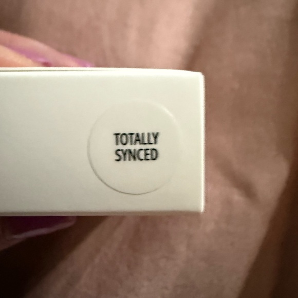 MAC Cosmetics Glow Play Cushion Blush - Totally Synced (Pastel Lilac) - Picture 4 of 5